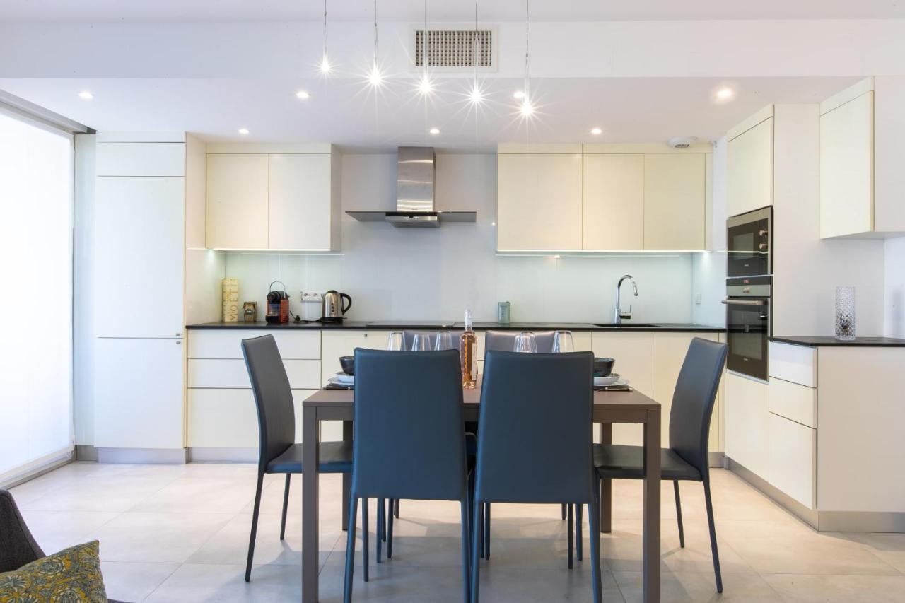 Renovated 2-Br Apartment With Terrace And Pool 칸느 외부 사진